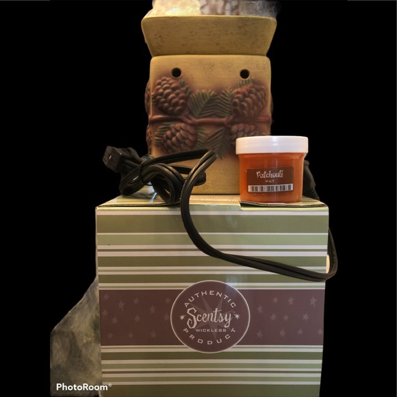 Scentsy Other - Deluxe Scentsy Warmer